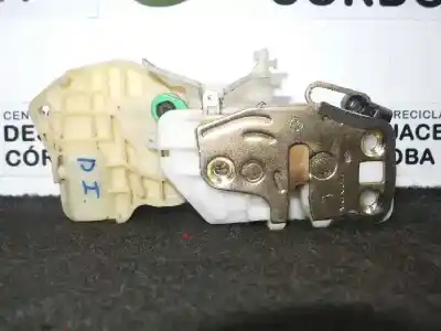 Pezzo di ricambio per auto di seconda mano serratura porta anteriore sinistra per honda stream (rn1/3) 1.7 cat 125 cv / 92 kw riferimenti oem iam 