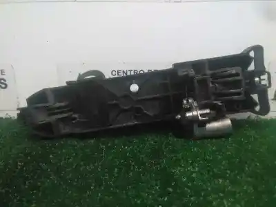 Pezzo di ricambio per auto di seconda mano maniglia esterna posteriore sinistra per nissan note (e11e) 1.5 dci turbodiesel cat riferimenti oem iam 242274  