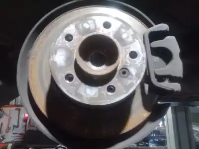 Peça sobressalente para automóvel em segunda mão manga de eixo traseira direita por bmw 1 (e81) 116 d referências oem iam 