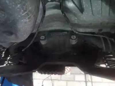 Peça sobressalente para automóvel em segunda mão charrió / suporte de eixo de trás por bmw 1 (e81) 116 d referências oem iam 