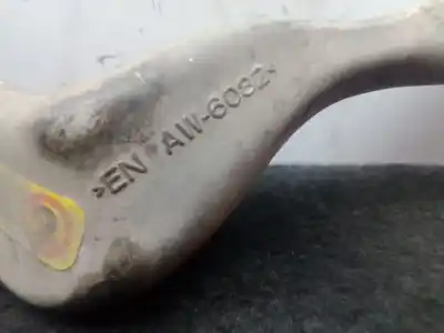 Peça sobressalente para automóvel em segunda mão braço de suspensão inferior esquerdo dianteiro por bmw 1 (e81) 116 d referências oem iam aw6082