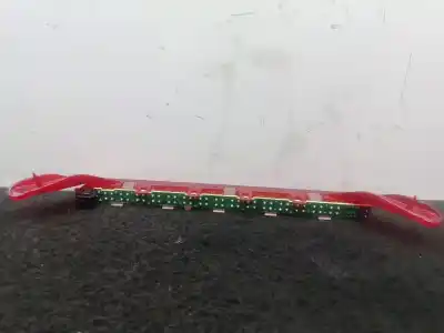 Second-hand car spare part central brake light for bmw 1 (e81) 116 d oem iam references 63256924673 - 2da00895700  