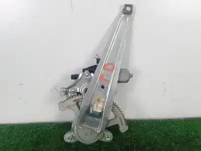 Second-hand car spare part rear right window regulator for toyota hilux vii pick-up (_n1_, _n2_, _n3_) 2.5 d-4d (kun15, kun35) oem iam references 698300k041 - 692n   Second-hand car spare part rear right window regulator for toyota hilux vii pick-up (_n1_, _n2_, _n3_) 2.5 d-4d (kun15, kun35) oem iam references 698300k041 - 692n