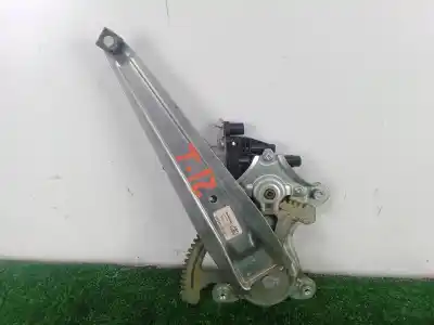 Second-hand car spare part rear left window regulator for toyota hilux vii pick-up (_n1_, _n2_, _n3_) 2.5 d-4d (kun15, kun35) oem iam references 698400k041 - 692n   Second-hand car spare part rear left window regulator for toyota hilux vii pick-up (_n1_, _n2_, _n3_) 2.5 d-4d (kun15, kun35) oem iam references 698400k041 - 692n