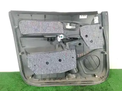 Second-hand car spare part right front door trim for toyota hilux vii pick-up (_n1_, _n2_, _n3_) 2.5 d-4d (kun15, kun35) oem iam references 676100k640 - mr2000 10-15  Second-hand car spare part right front door trim for toyota hilux vii pick-up (_n1_, _n2_, _n3_) 2.5 d-4d (kun15, kun35) oem iam references 676100k640 - mr2000 10-15