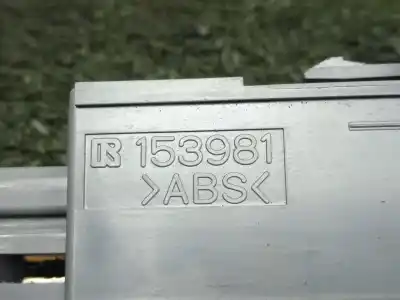 Second-hand car spare part switch for toyota hilux vii pick-up (_n1_, _n2_, _n3_) 2.5 d-4d (kun15, kun35) oem iam references 153981 - 9811648   Second-hand car spare part switch for toyota hilux vii pick-up (_n1_, _n2_, _n3_) 2.5 d-4d (kun15, kun35) oem iam references 153981 - 9811648