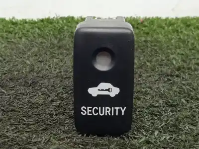 Second-hand car spare part switch for toyota hilux vii pick-up (_n1_, _n2_, _n3_) 2.5 d-4d (kun15, kun35) oem iam references 489117 - 1172v48 Second-hand car spare part switch for toyota hilux vii pick-up (_n1_, _n2_, _n3_) 2.5 d-4d (kun15, kun35) oem iam references 489117 - 1172v48