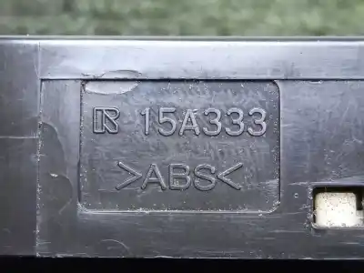 Second-hand car spare part switch for toyota hilux vii pick-up (_n1_, _n2_, _n3_) 2.5 d-4d (kun15, kun35) oem iam references 15a333   Second-hand car spare part switch for toyota hilux vii pick-up (_n1_, _n2_, _n3_) 2.5 d-4d (kun15, kun35) oem iam references 15a333