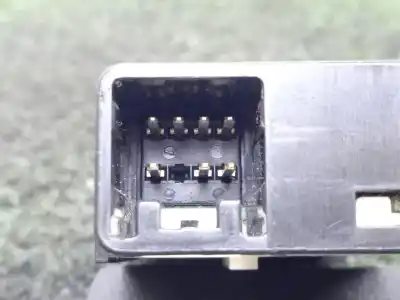 Second-hand car spare part switch for toyota hilux vii pick-up (_n1_, _n2_, _n3_) 2.5 d-4d (kun15, kun35) oem iam references 15a333   Second-hand car spare part switch for toyota hilux vii pick-up (_n1_, _n2_, _n3_) 2.5 d-4d (kun15, kun35) oem iam references 15a333