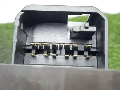 Peça sobressalente para automóvel em segunda mão botão / interruptor elevador vidro dianteiro esquerdo por toyota hilux vii pick-up (_n1_, _n2_, _n3_) 2.5 d-4d (kun15, kun35) referências oem iam 515093   Peça sobressalente para automóvel em segunda mão botão / interruptor elevador vidro dianteiro esquerdo por toyota hilux vii pick-up (_n1_, _n2_, _n3_) 2.5 d-4d (kun15, kun35) referências oem iam 515093