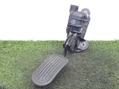 Second-hand car spare part accelerator pedal for toyota hilux vii pick-up (_n1_, _n2_, _n3_) 2.5 d-4d (kun15, kun35) oem iam references 781200k020 - vn1988003711 Second-hand car spare part accelerator pedal for toyota hilux vii pick-up (_n1_, _n2_, _n3_) 2.5 d-4d (kun15, kun35) oem iam references 781200k020 - vn1988003711