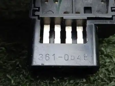 Second-hand car spare part switch for toyota hilux vii pick-up (_n1_, _n2_, _n3_) 2.5 d-4d (kun15, kun35) oem iam references 15a492 - 3610648   Second-hand car spare part switch for toyota hilux vii pick-up (_n1_, _n2_, _n3_) 2.5 d-4d (kun15, kun35) oem iam references 15a492 - 3610648