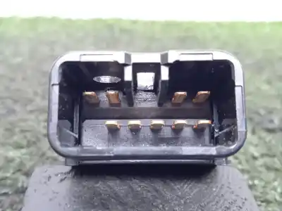 Peça sobressalente para automóvel em segunda mão interruptor 4 piscas - emergência por toyota hilux vii pick-up (_n1_, _n2_, _n3_) 2.5 d-4d (kun15, kun35) referências oem iam 157962 - tr9501 - 9860b48   Peça sobressalente para automóvel em segunda mão interruptor 4 piscas - emergência por toyota hilux vii pick-up (_n1_, _n2_, _n3_) 2.5 d-4d (kun15, kun35) referências oem iam 157962 - tr9501 - 9860b48