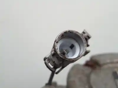 Second-hand car spare part air conditioning compressor for toyota hilux vii pick-up (_n1_, _n2_, _n3_) 2.5 d-4d (kun15, kun35) oem iam references 10s11c - 4472802470 - 8r0591  7.canales Second-hand car spare part air conditioning compressor for toyota hilux vii pick-up (_n1_, _n2_, _n3_) 2.5 d-4d (kun15, kun35) oem iam references 10s11c - 4472802470 - 8r0591  7.canales