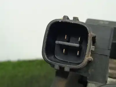 Second-hand car spare part alternator for toyota hilux vii pick-up (_n1_, _n2_, _n3_) 2.5 d-4d (kun15, kun35) oem iam references 0124315033 - 270600l060c 80ah - bosch polea.embrague - 7.canales Second-hand car spare part alternator for toyota hilux vii pick-up (_n1_, _n2_, _n3_) 2.5 d-4d (kun15, kun35) oem iam references 0124315033 - 270600l060c 80ah - bosch polea.embrague - 7.canales