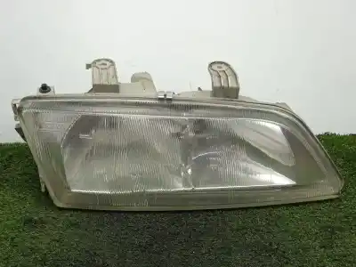 Peça sobressalente para automóvel em segunda mão farol / farolim direito por nissan primera (p11) 2.0 td referências oem iam 