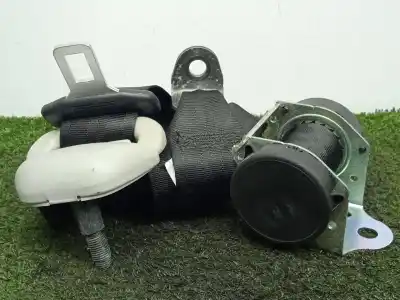 Second-hand car spare part rear right seat belt for toyota hilux vii pick-up (_n1_, _n2_, _n3_) 2.5 d-4d (kun15, kun35) oem iam references 64100000 - 14314212 Second-hand car spare part rear right seat belt for toyota hilux vii pick-up (_n1_, _n2_, _n3_) 2.5 d-4d (kun15, kun35) oem iam references 64100000 - 14314212