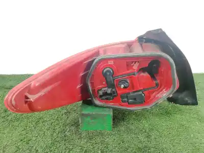 Pezzo di ricambio per auto di seconda mano luci posteriori destra per peugeot 206 fastback (2a/c) 1.4 i riferimenti oem iam  1.serie 