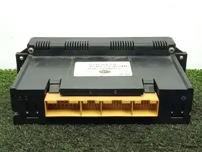 Автозапчасти б/у климат-контроль за audi a4 b5 (8d2) 1.8 ссылки oem iam 5hb00760804 - 8l0820043d  