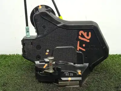 Second-hand car spare part rear left door lock for toyota hilux vii pick-up (_n1_, _n2_, _n3_) 2.5 d-4d (kun15, kun35) oem iam references  Second-hand car spare part rear left door lock for toyota hilux vii pick-up (_n1_, _n2_, _n3_) 2.5 d-4d (kun15, kun35) oem iam references