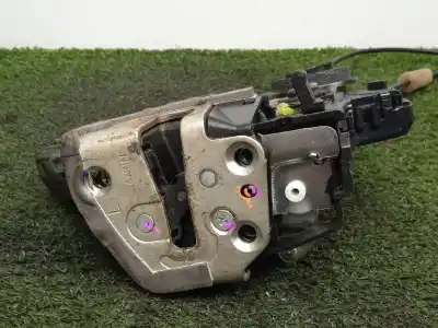 Автозапчастина б/у замок дверей заднього лівого для toyota hilux vii pick-up (_n1_, _n2_, _n3_) 2.5 d-4d (kun15, kun35) посилання на oem iam    Автозапчастина б/у замок дверей заднього лівого для toyota hilux vii pick-up (_n1_, _n2_, _n3_) 2.5 d-4d (kun15, kun35) посилання на oem iam