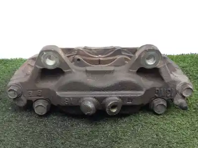 Second-hand car spare part front right brake caliper for toyota hilux vii pick-up (_n1_, _n2_, _n3_) 2.5 d-4d (kun15, kun35) oem iam references 13wg 4.pistones ø28mm Second-hand car spare part front right brake caliper for toyota hilux vii pick-up (_n1_, _n2_, _n3_) 2.5 d-4d (kun15, kun35) oem iam references 13wg 4.pistones ø28mm