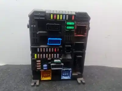Second-hand car spare part fuse box unit for citroen c4 cactus 1.5 bluehdi 100 oem iam references 983079058000 - 28625142 - bsiel3cem00  