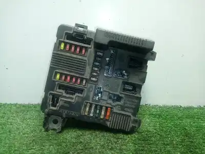 Second-hand car spare part Fuse Box Unit for RENAULT MEGANE II (BM0/1_, CM0/1_) 1.5 DCI (BM02, BM13, BM2A, CM02, CM13) OEM IAM references 8200306033C - S118399300L UPCX84N3 