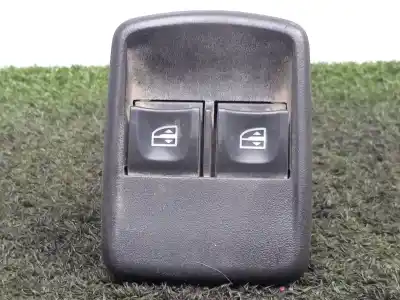 Peça sobressalente para automóvel em segunda mão BOTÃO / INTERRUPTOR ELEVADOR VIDRO DIANTEIRO ESQUERDO por RENAULT KANGOO EXPRESS (FW0/1_)  Referências OEM IAM 254110431R - 809616873R  