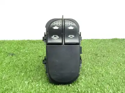 Peça sobressalente para automóvel em segunda mão BOTÃO / INTERRUPTOR ELEVADOR VIDRO DIANTEIRO ESQUERDO por FORD FOCUS I (DAW, DBW)  Referências OEM IAM YS4T14529AA  