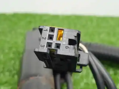 Peça sobressalente para automóvel em segunda mão pré-tensor de airbag direito por bmw serie 7 (e65/e66) 3.0 turbodiesel cat referências oem iam   