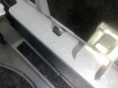 Peça sobressalente para automóvel em segunda mão forra da alavanca de velocidades por bmw 1 (e87) 120 d referências oem iam 51167078567 - 7129143  