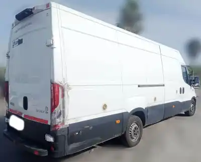 Автозапчастина б/у праві бічні розсувні двері для iveco daily vi furgón 33s15, 35s15, 35c15 посилання на oem iam 