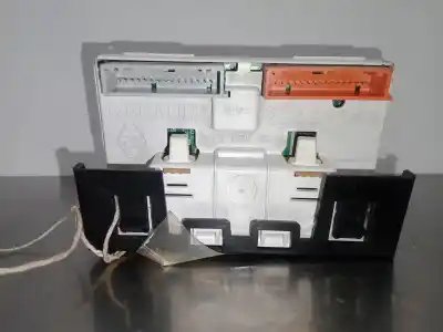 Pezzo di ricambio per auto di seconda mano display multifunzione per renault clio ii fase i (b/cbo) 1.9 d alize riferimenti oem iam p7700436307a - 216562095a  