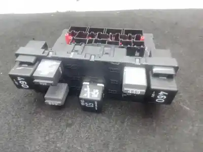 İkinci el araba yedek parçası RÖLE/SIGORTA KUTUSU için VOLKSWAGEN JETTA III (1K2)  OEM IAM referansları 3C0937049AJ - F005V00661  