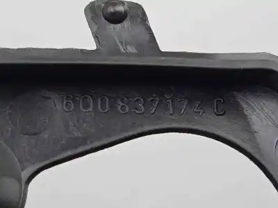 Tweedehands auto-onderdeel binnen voor rechts handvat voor volkswagen polo (9n1) 1.4 16v oem iam-referenties 6q0837174c  