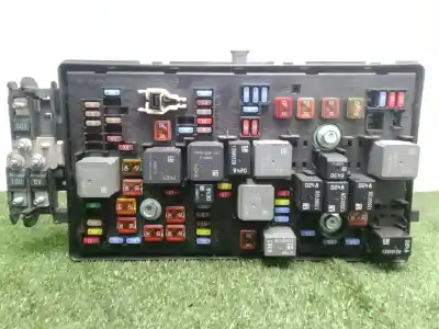 Second-hand car spare part fuse box unit for opel insignia a (g09) 1.6 cdti (68) oem iam references 13255300 - 529050199 Second-hand car spare part fuse box unit for opel insignia a (g09) 1.6 cdti (68) oem iam references 13255300 - 529050199