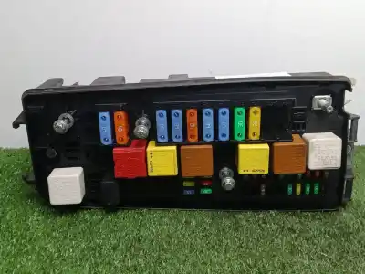 Second-hand car spare part fuse box unit for opel vectra c (z02) 1.9 cdti (f69) oem iam references 13240247 - 12hfz1