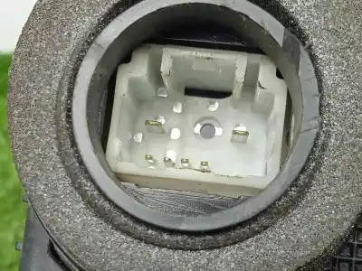 Автозапчастина б/у замок передніх дверей лівий для toyota yaris (ksp9/scp9/nlp9) 1.4 turbodiesel cat посилання на oem iam   