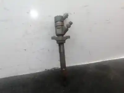 Pezzo di ricambio per auto di seconda mano INIETTORE per FORD FIESTA VI (CB1, CCN) 1.6 TDCI Riferimenti OEM IAM 0445110239  