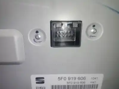 Second-hand car spare part multifunction display for seat leon st (5f8) 1.6 tdi oem iam references 5f0919606  
