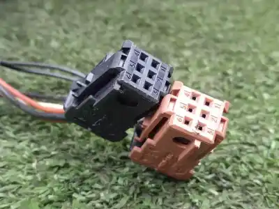 Peça sobressalente para automóvel em segunda mão espelho retrovisor direito por peugeot 1007 1.4 hdi referências oem iam   