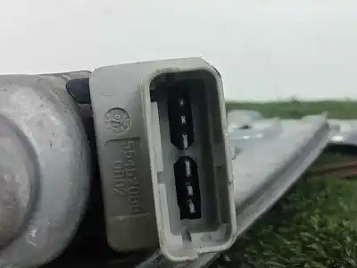 Peça sobressalente para automóvel em segunda mão elevador de vidros dianteiro direito por peugeot 1007 1.4 hdi referências oem iam   