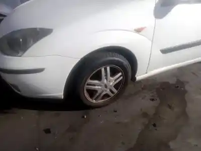Peça sobressalente para automóvel em segunda mão GUARDA-LAMAS DIANTEIRO ESQUERDO por FORD FOCUS I (DAW, DBW) 1.8 DI / TDDI Referências OEM IAM   