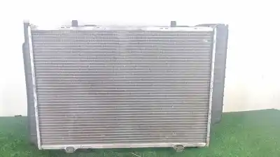 Pièce détachée automobile d'occasion RADIATEUR D'EAU pour MERCEDES-BENZ CLASE C (W202) C 180 (202.018) Références OEM IAM CR270000S - 70822404  