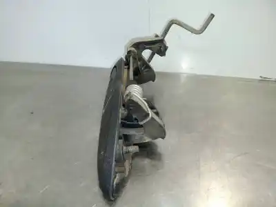 Second-hand car spare part exterior right rear door handle for renault clio ii fase ii (b/cb0) 1.4 16v oem iam references 7700426087   Second-hand car spare part exterior right rear door handle for renault clio ii fase ii (b/cb0) 1.4 16v oem iam references 7700426087