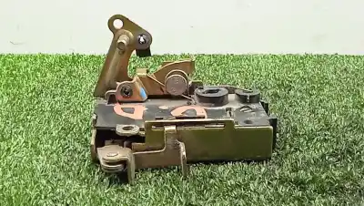 Recambio de automóvil de segunda mano de CERRADURA PUERTA DELANTERA DERECHA para CITROEN SAXO (S0, S1)  referencias OEM IAM   