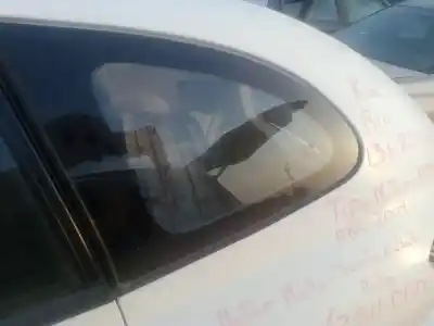 Peça sobressalente para automóvel em segunda mão vidro de custódia triangular traseiro esquerdo por kia rio (bc) 1.3 referências oem iam   