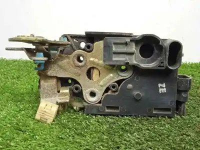 Second-hand car spare part left front door lock for daewoo lacetti 1.4 cat oem iam references   