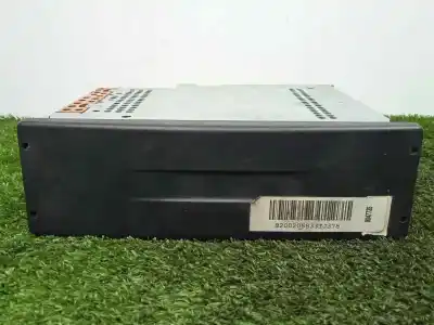 İkinci el araba yedek parçası Ses Sistemi / Radyo Cd için RENAULT ESPACE IV (JK0/1_) 3.5 V6 (JK00 JK0F JK0P JK0S JK0W) OEM IAM referansları 8200205833  